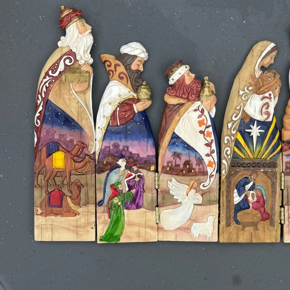 VTG Christmas Nativity Hand Painted Hinged Fence Intricate Carved Detail